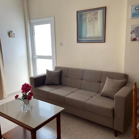 Terpsithea Apartment *