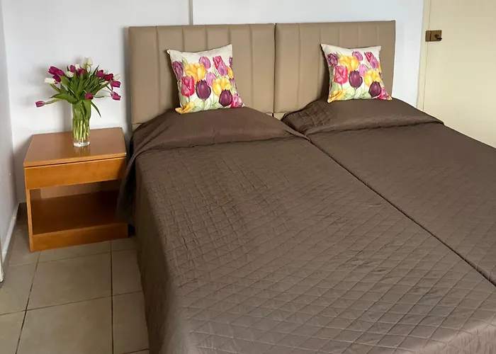 Terpsithea * Ayia Napa